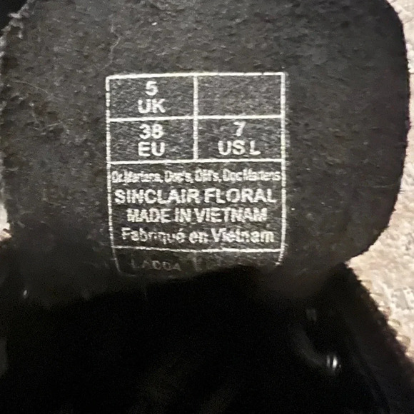 Dr. Martens Sinclair Floral Boots - Picture 4 of 7